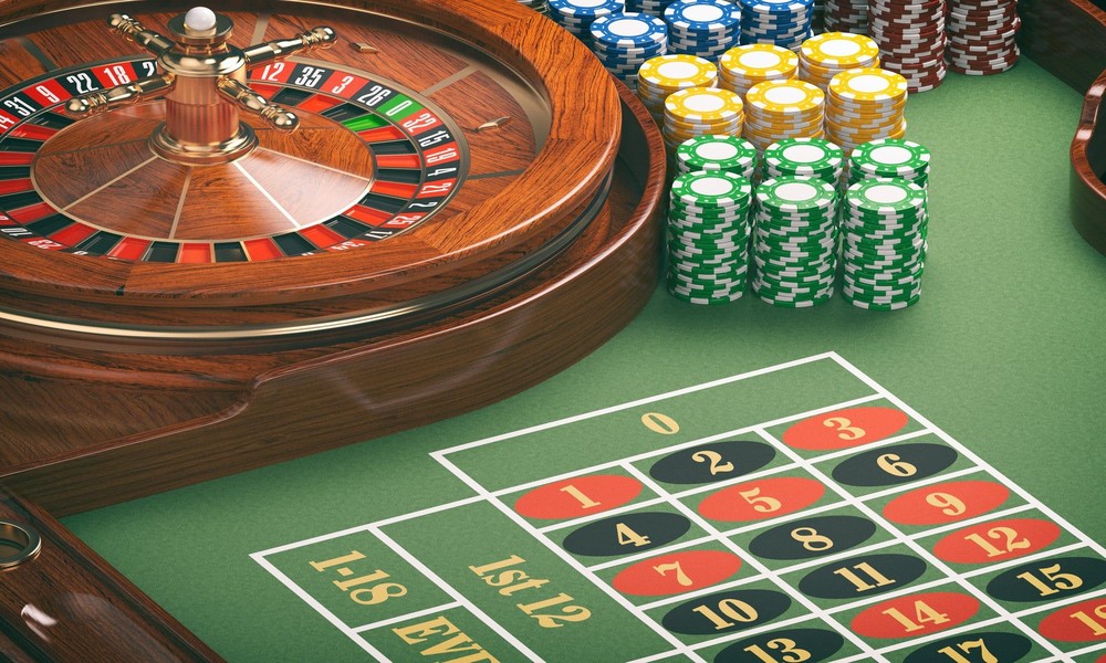How do online baccarat games handle disconnection events?